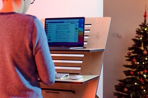 Why a Smooth Internet Connection Has Become a  Holiday Essential for Families