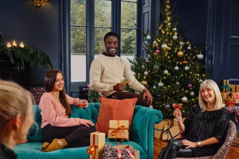 How Does Live in Care Support Families During the Holidays? 6 Ways